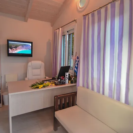 Theodora Lejlighedshotel Nikiana