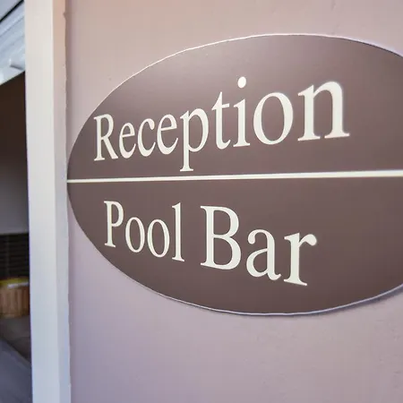 Lejlighedshotel Theodora 3*