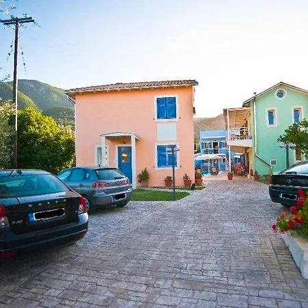 Theodora Lejlighedshotel Nikiana