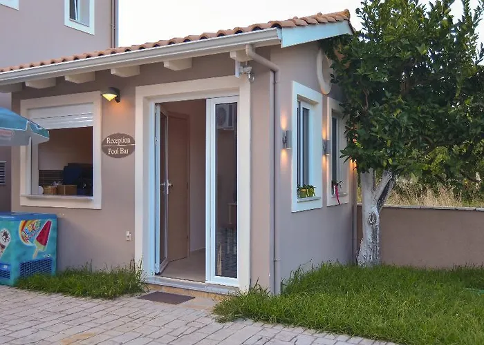 Apartahotel Theodora