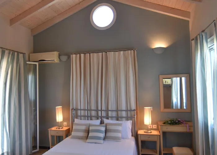 Theodora Apartahotel 3*