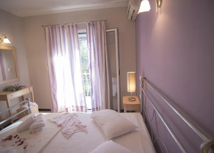 Theodora Apartahotel 3*