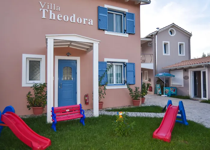 Apartahotel Theodora 3*