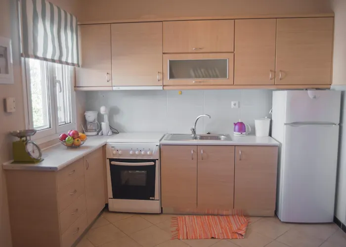 Apartahotel Theodora 3*
