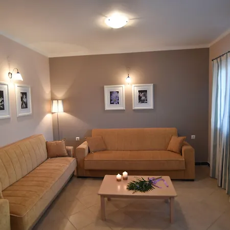 아파트호텔 Theodora 니키아나