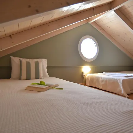 Апарт-отель Theodora